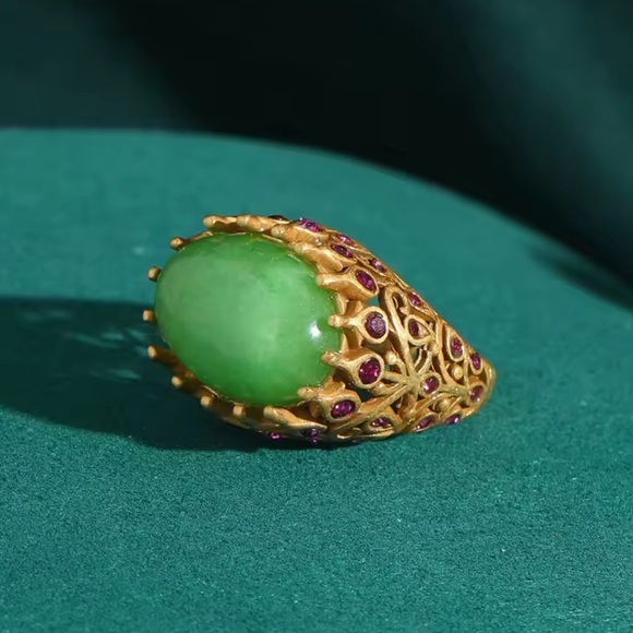 Imperial Jade Emerald Dynasty Antique Brass Masterpiece Ring - Picture 4 of 6